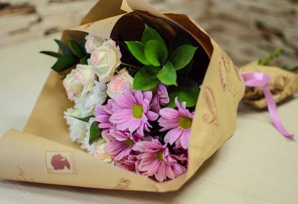 Букет цветов из: Розы и Хризантемы в Леонихе