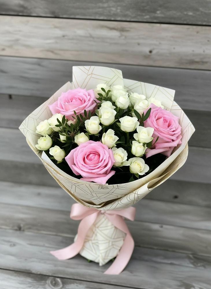 Букет цветов из: Розы в Леонихе