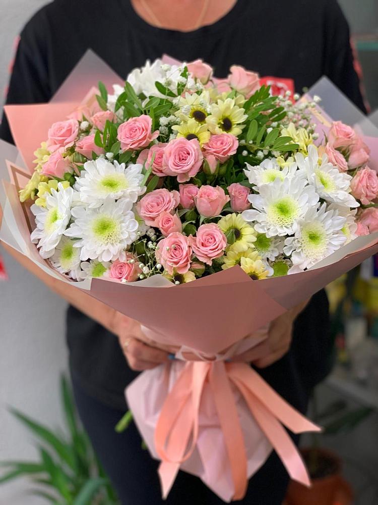 Букет цветов из: Розы и Хризантемы в Леонихе