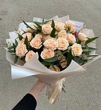Букет Кремовые розы Латте в Леонихе