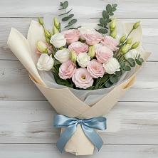 Букет цветов из:  Лизиантусы в Леонихе