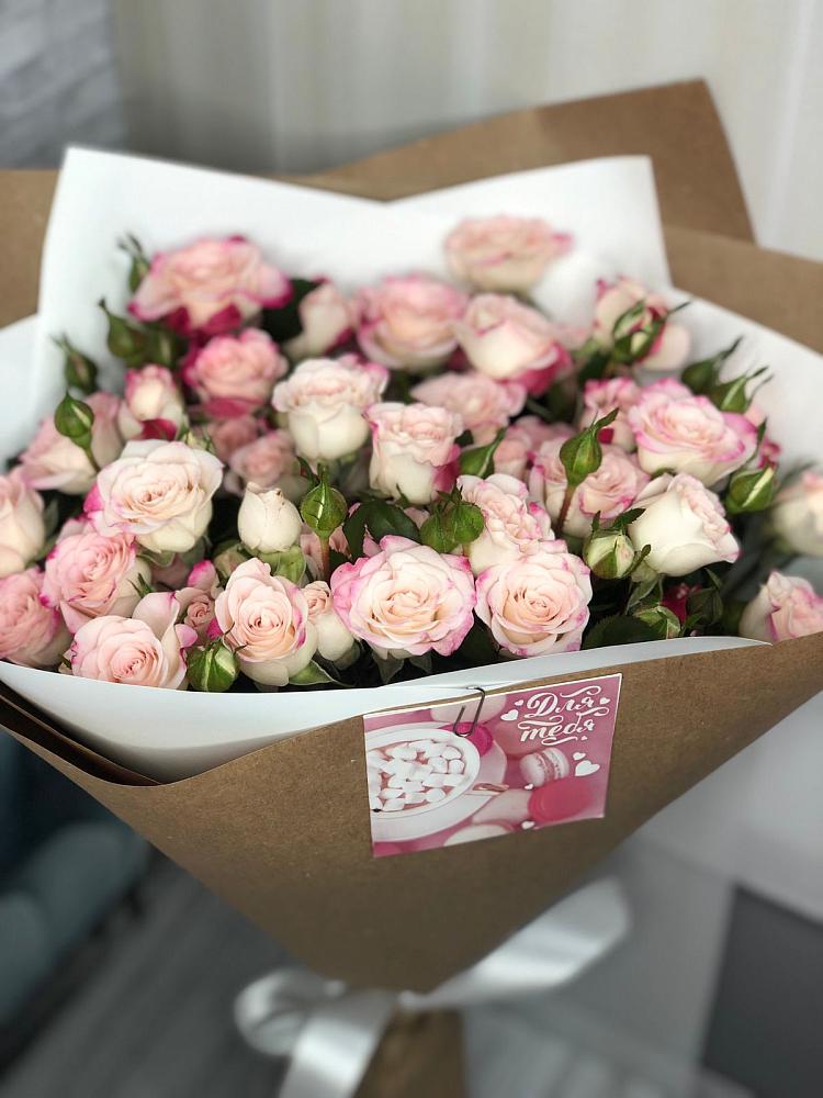 Букет цветов из: Розы в Леонихе