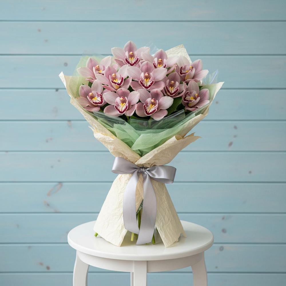 Букет цветов из: Орхидеи и Розы в Леонихе