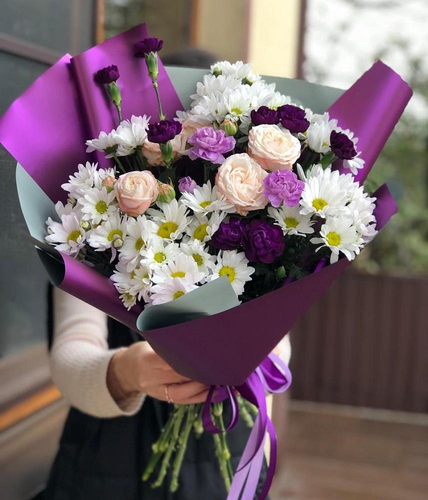 Букет цветов из: Хризантемы, Гвоздики и Розы в Леонихе