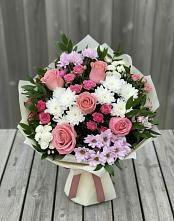 Букет цветов из:  Альстромерии, Гвоздики, Розы и Хризантемы в Леонихе
