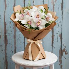 Букет цветов из:  Орхидеи и Розы в Леонихе