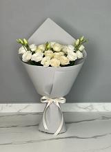 Букет цветов из:  Розы и Лизиантусы в Леонихе